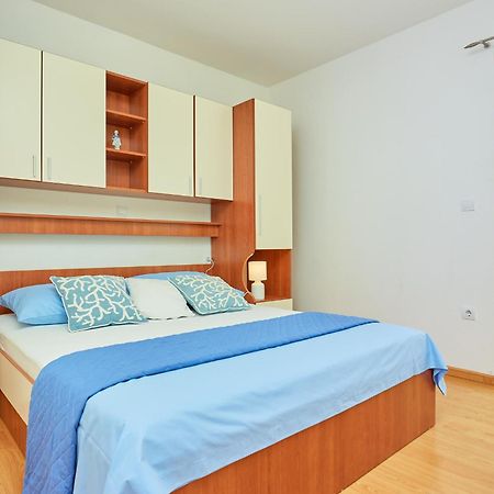 Apartments Zelic Tučepi Εξωτερικό φωτογραφία
