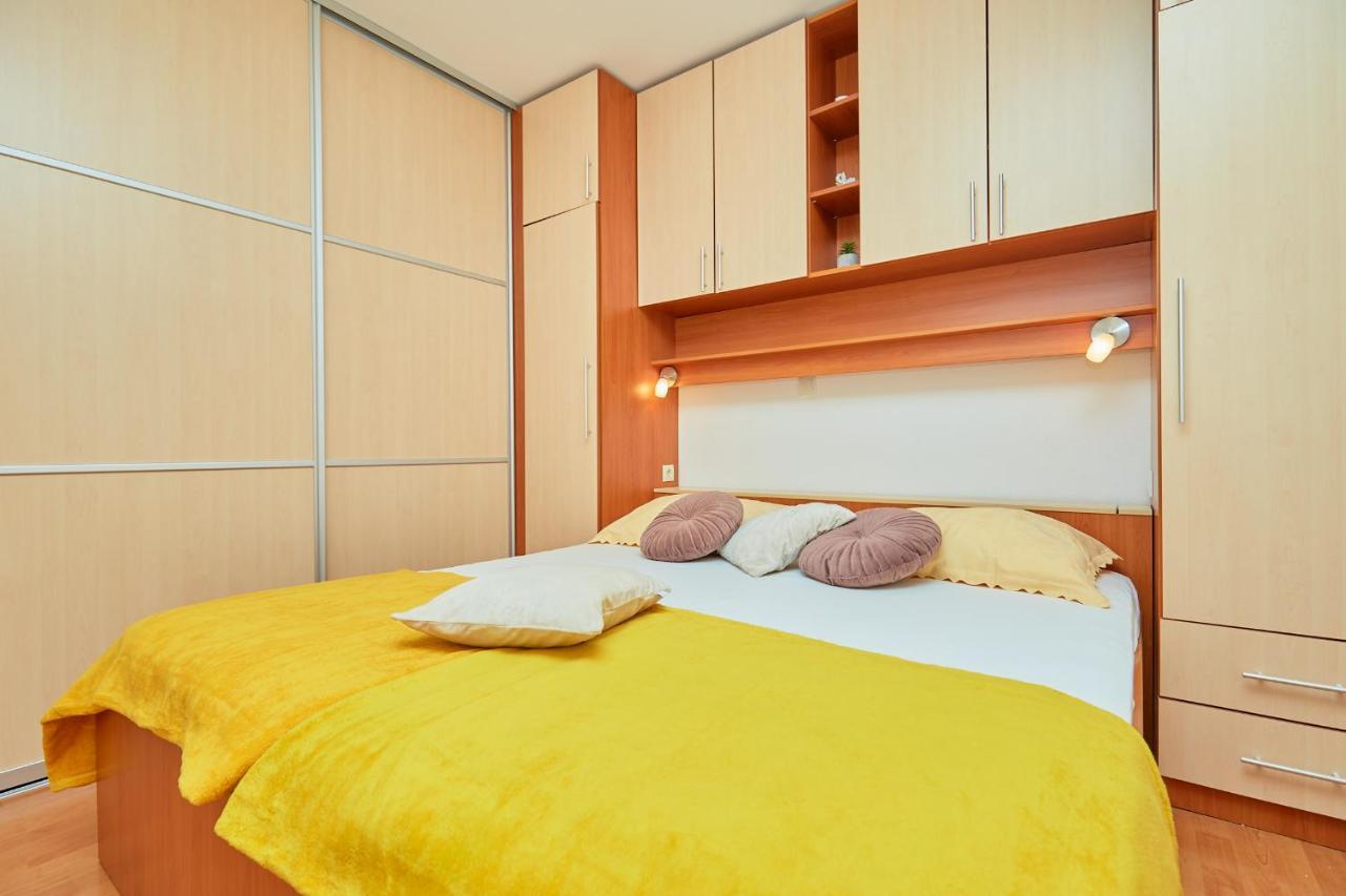 Apartments Zelic Tučepi Δωμάτιο φωτογραφία