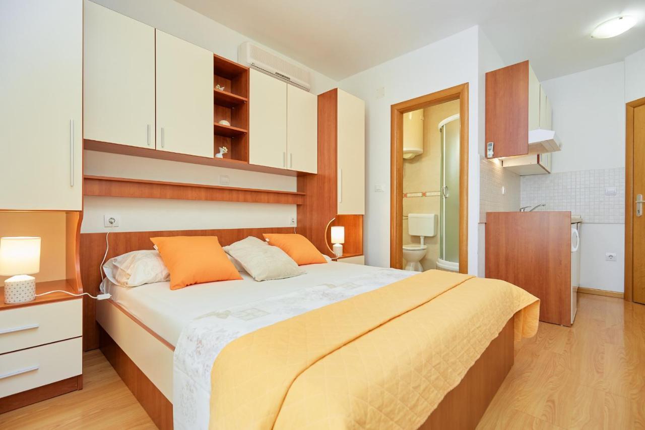 Apartments Zelic Tučepi Δωμάτιο φωτογραφία