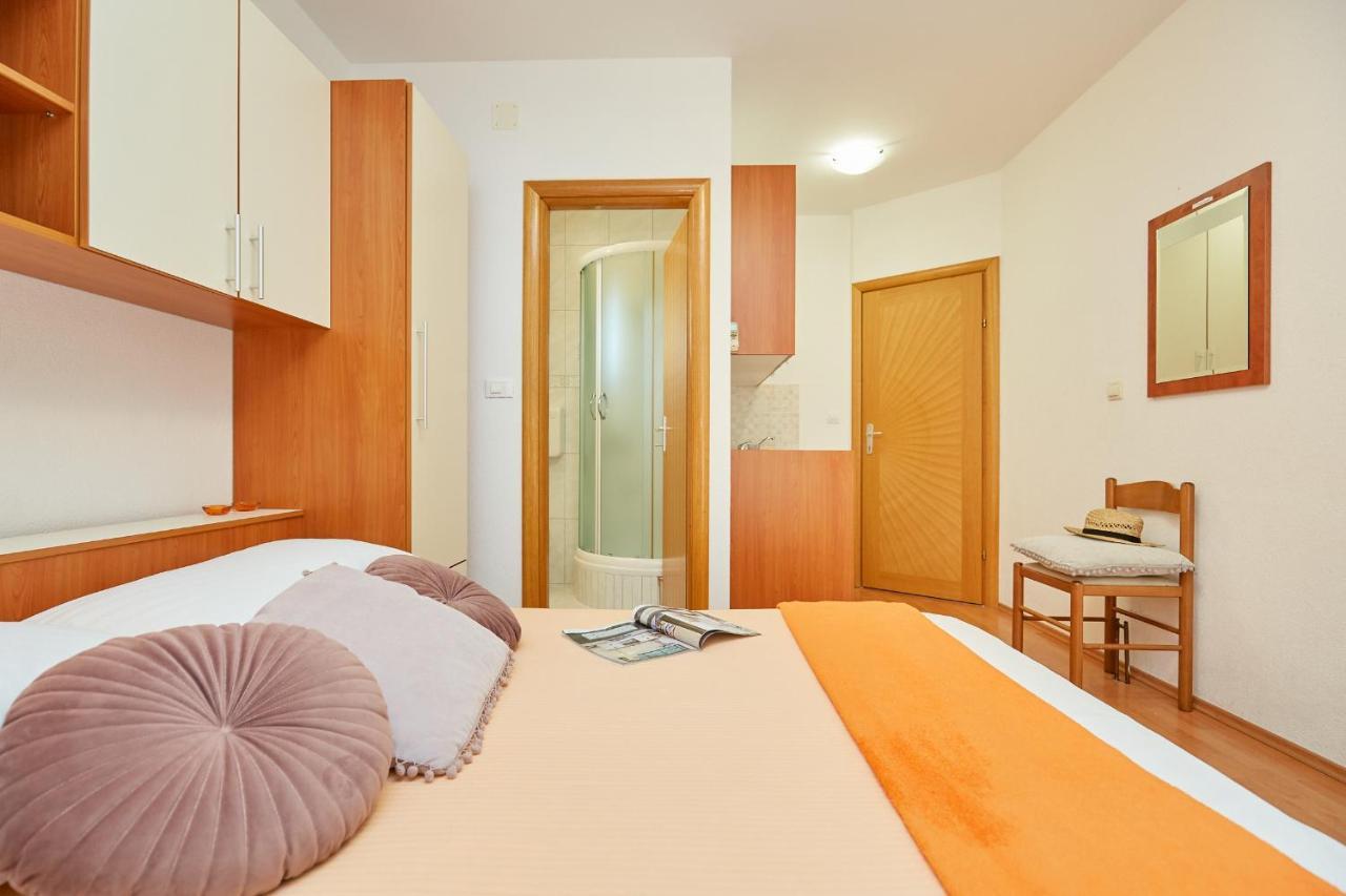 Apartments Zelic Tučepi Δωμάτιο φωτογραφία