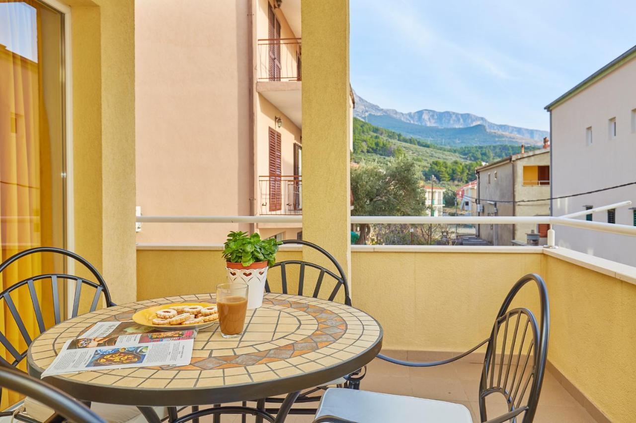 Apartments Zelic Tučepi Εξωτερικό φωτογραφία