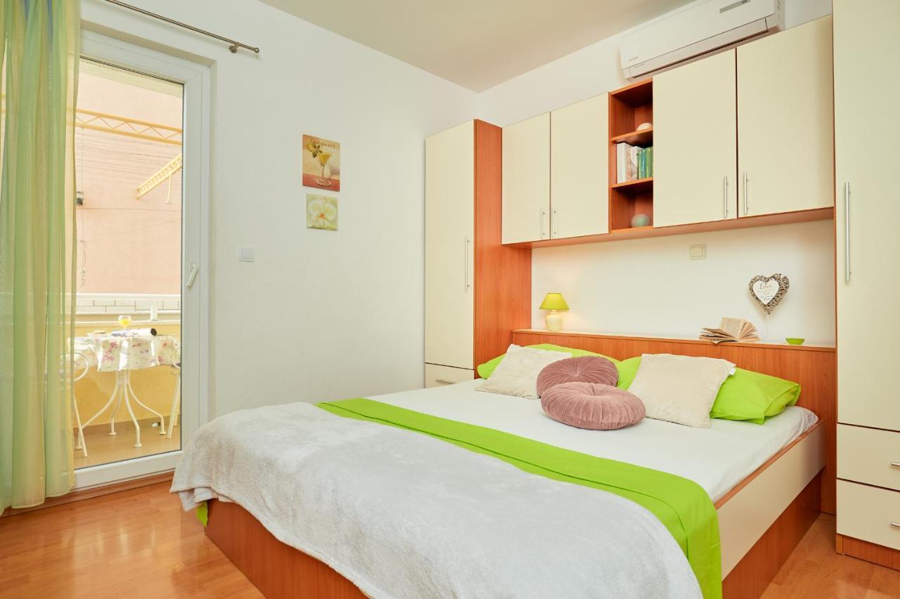 Apartments Zelic Tučepi Εξωτερικό φωτογραφία